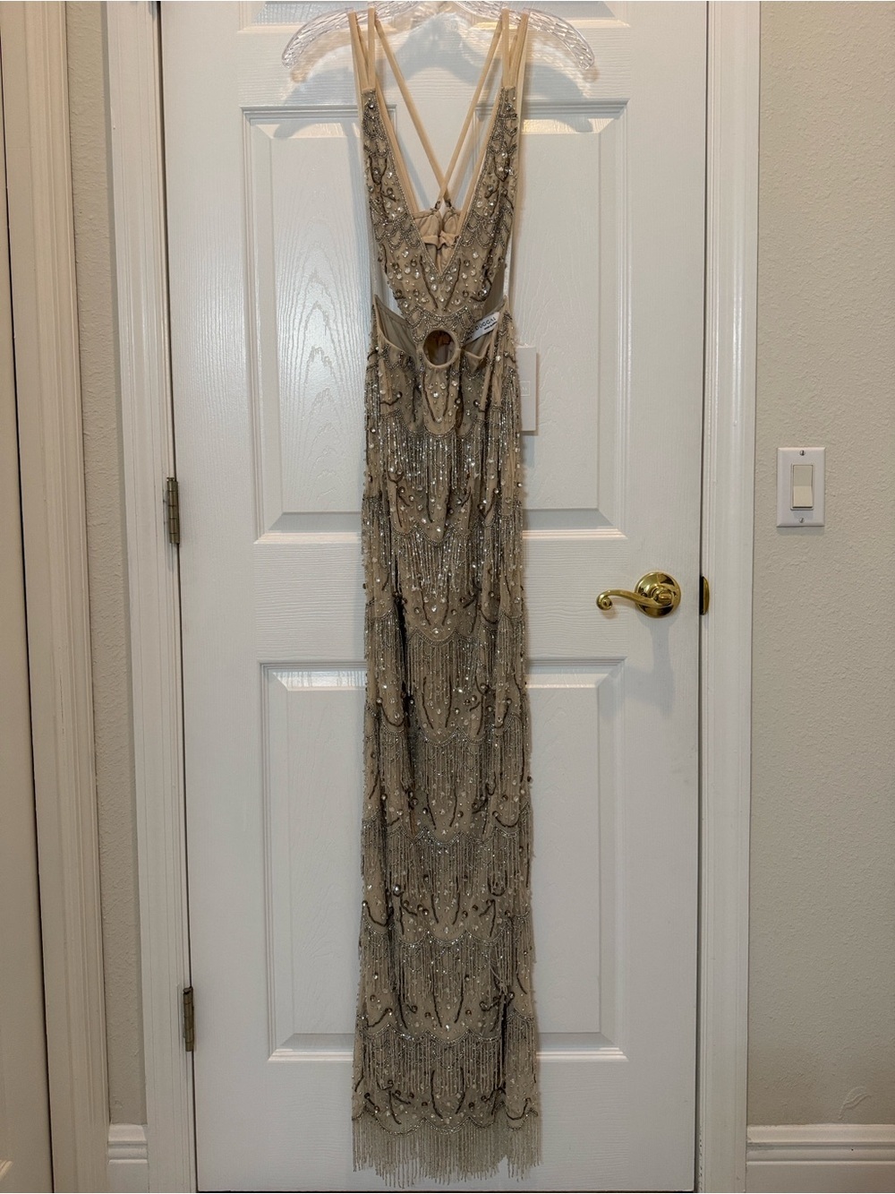 Mac Duggal 93956 Nude Open Back Cut Out Fringe Embellished Gown Size 4 NWT - Picture 5 of 12